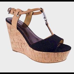 Lovely Coach wedge